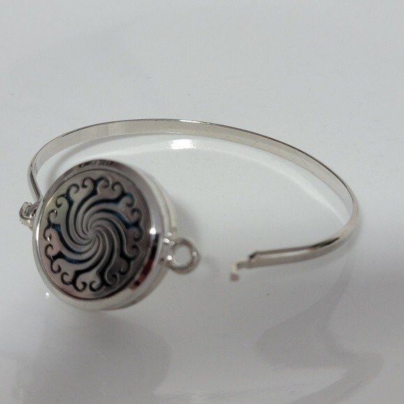 Silver aroma therapy  oil bracelet 7" - Picture 4 of 4